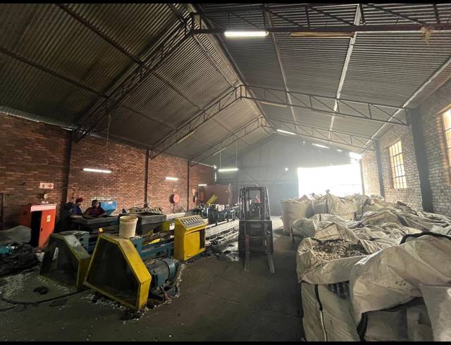 1,700M² WORKSHOP FOR SALE IN DAGGAFONTEIN